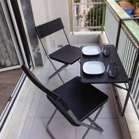 Luxury Apartment 10' From The Center! Athens Exterior photo